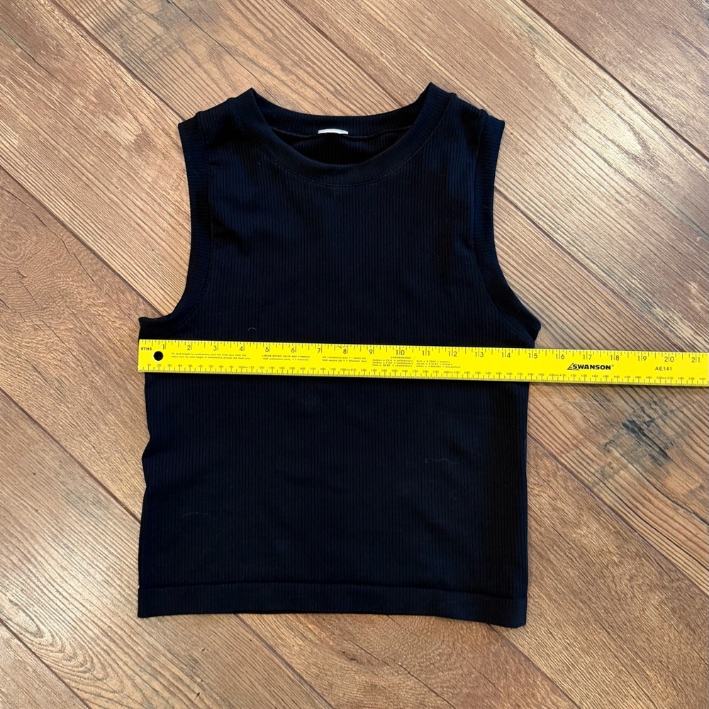 Athleta Renew Seamless Muscle tank - medium — Black